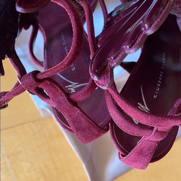 Giuseppe Zanotti “cruel summer” metal wings. - Picture 3 of 8